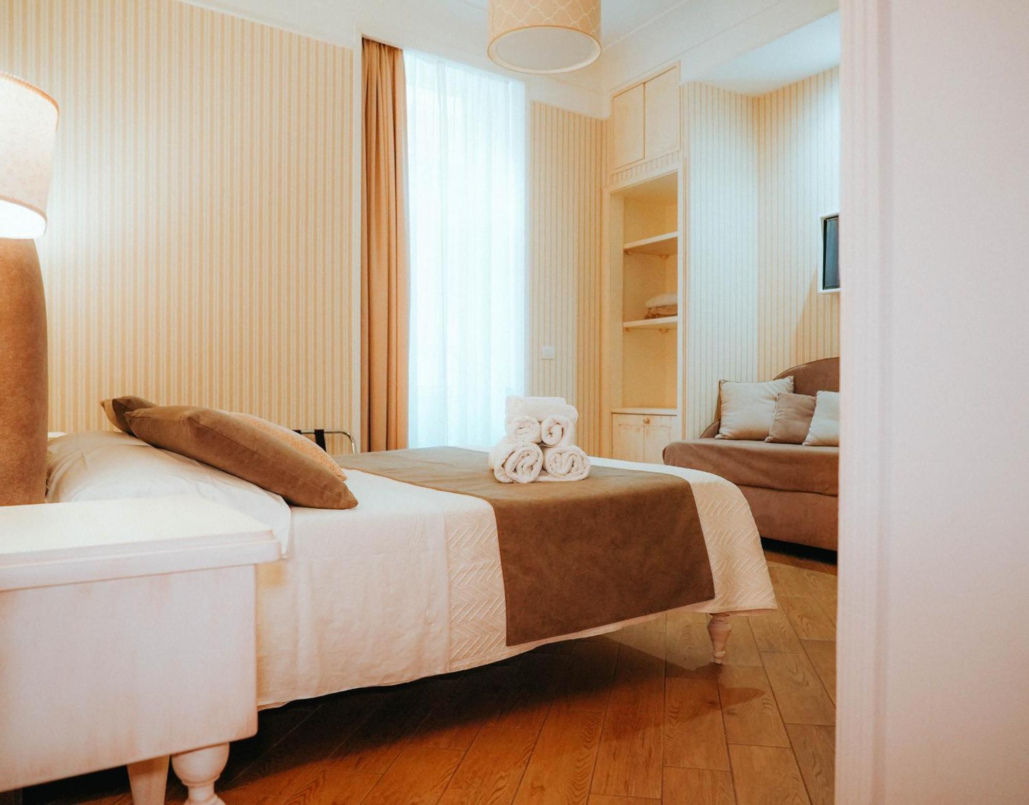 Hotel Florita Napoli Esterno foto